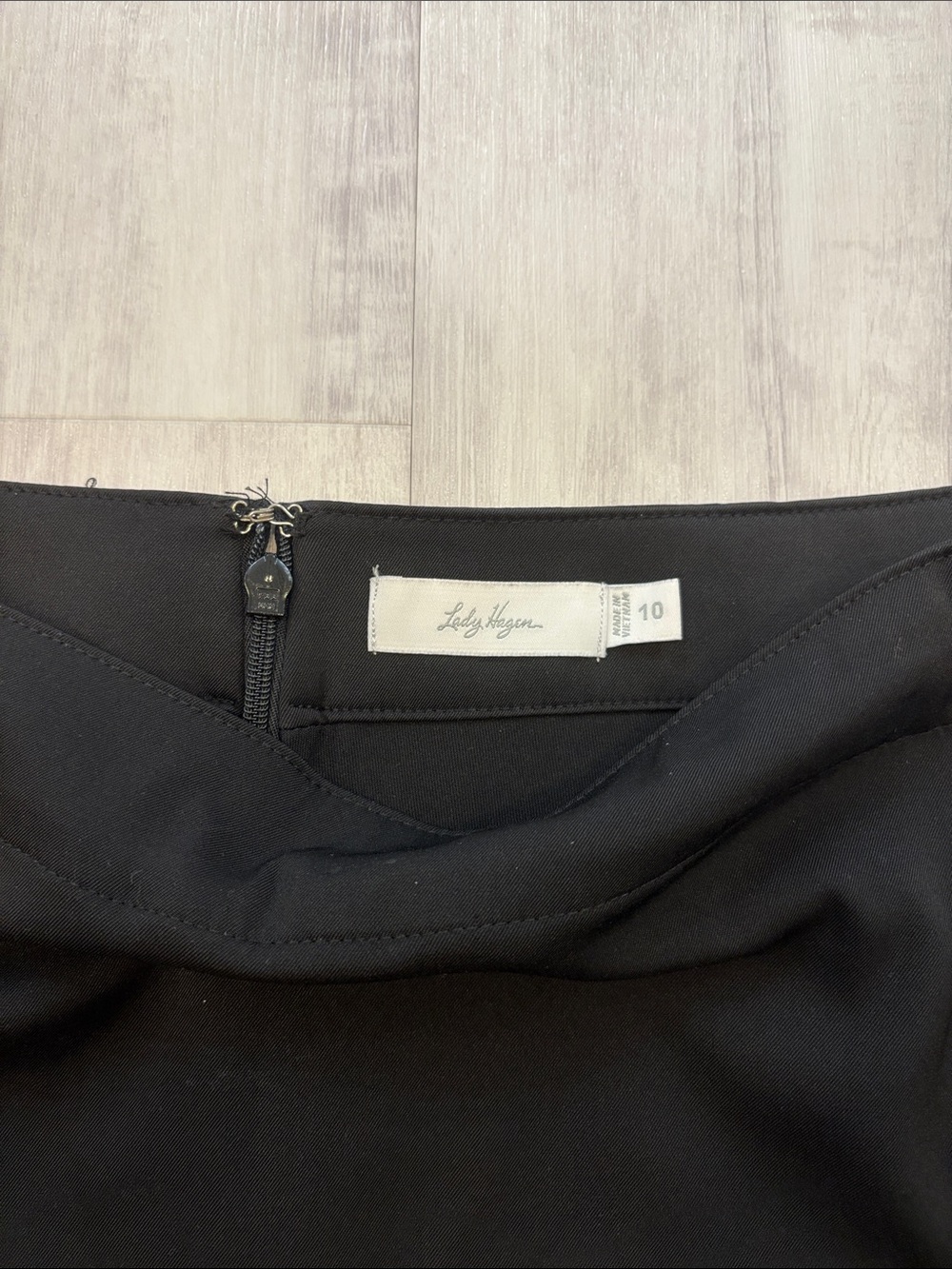 Lady Hagen Black Athletic Skort with Side Slits size 10 - Picture 2 of 9